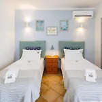 Villa Nobre By The Portuguese Butler